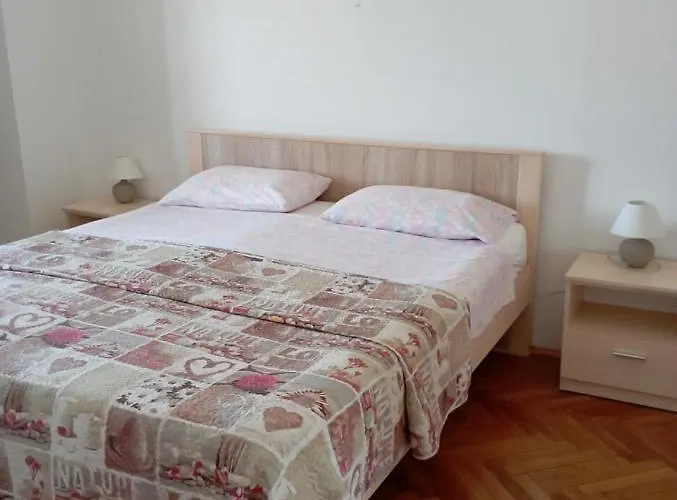 Guest house Ester 3*