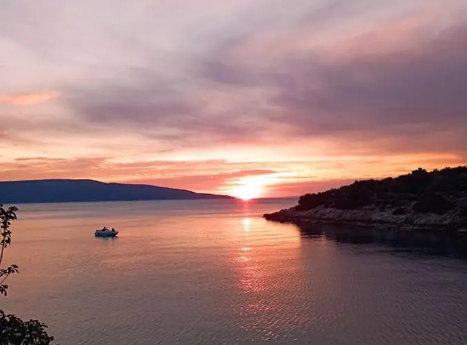 Ester Guest house 3*