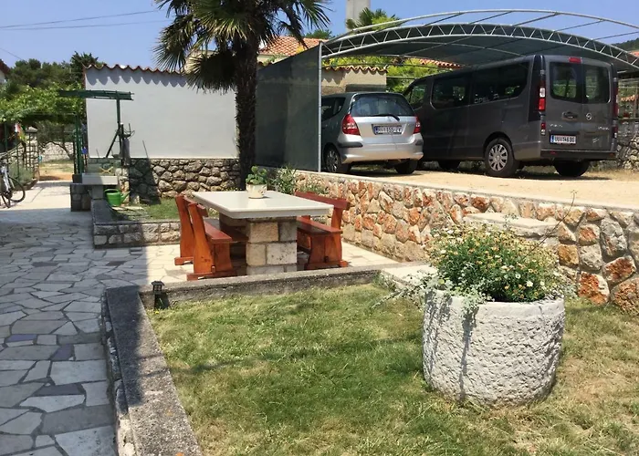 Guest house Ester 3*