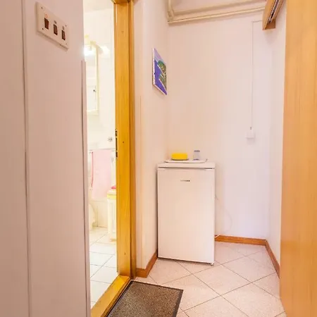 Ester Guest house Cres