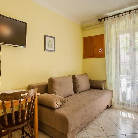 Ester Guest house